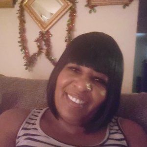 Meet your Posher, Loretta